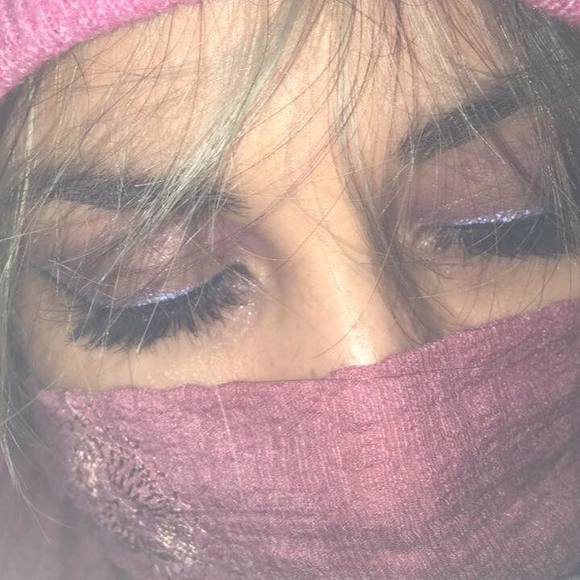 Meet your Posher, Leena - Picture 1 of 1